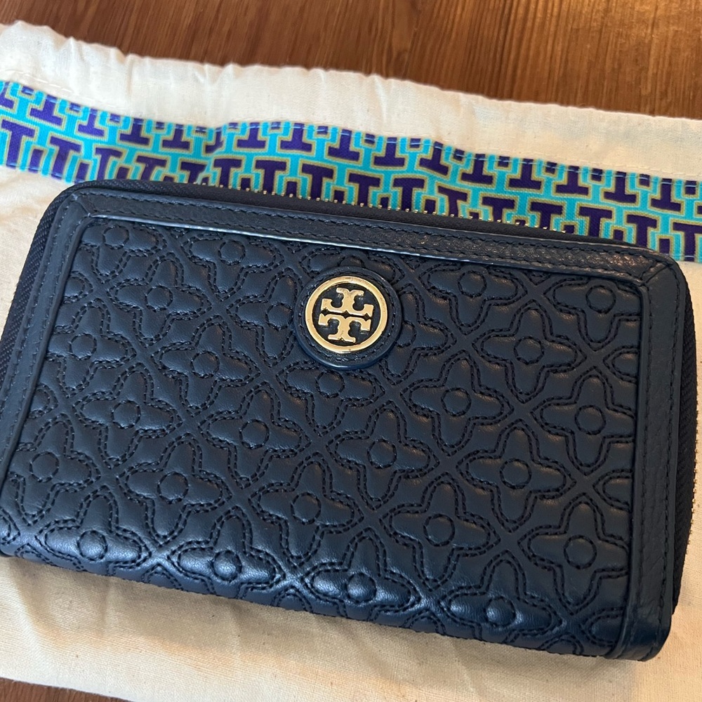 Tory Burch Leather, Zipper Wallet